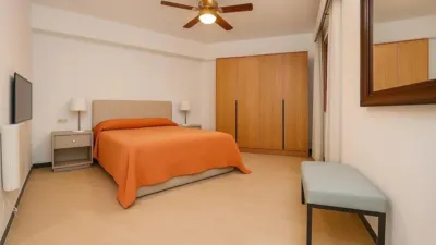 Apartment in Plaça de Francesc García i Orell photo 37