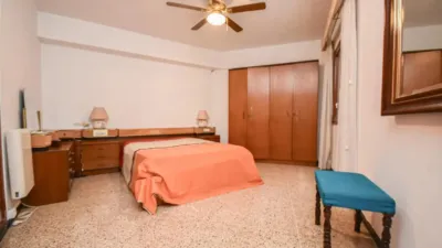 Apartment in Plaça de Francesc García i Orell photo 38