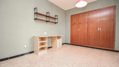 Apartment in Plaça de Francesc García i Orell photo 48