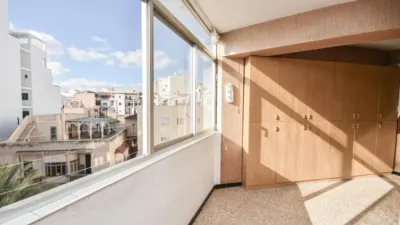 Apartment in Plaça de Francesc García i Orell photo 54
