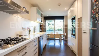 Apartamento en alquiler en Carrer de Carles Riba, Sant Gervasi-La Bonanova (Distrito Sarrià-Sant Gervasi. Barcelona Capital) de 5.600 €<span>/mes</span>