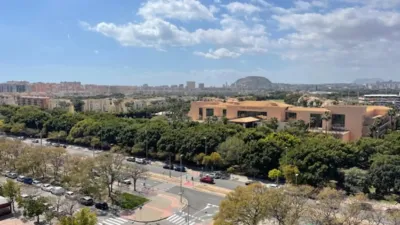 Ático en venta en Avenida de Gijón - Más