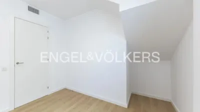 Duplex Penthouse in La Gavarra photo 38