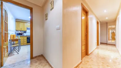 Flat on Calle de Francisco Tomás y Valiente photo 13