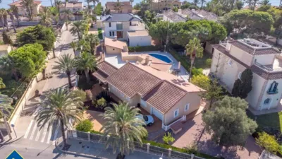 Chalet en Cabo Roig-La Zenia-La Regia photo 3
