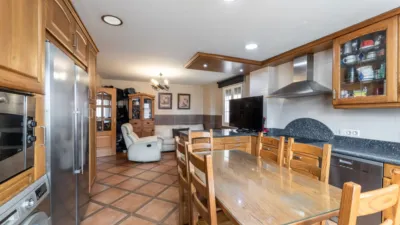Chalet en venta en Calle de Miguel de Cervantes, cerca de Calle de Benito Pérez Galdós, Zona de las Cárcavas-Arroyo del Bosque (Arroyomolinos) de 579.900 €