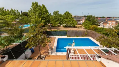 Chalet en venta en Calle de Miguel de Cervantes, cerca de Calle de Benito Pérez Galdós, Zona de las Cárcavas-Arroyo del Bosque (Arroyomolinos) de 579.900 €