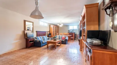 Chalet en venta en Calle de Miguel de Cervantes, cerca de Calle de Benito Pérez Galdós, Zona de las Cárcavas-Arroyo del Bosque (Arroyomolinos) de 579.900 €