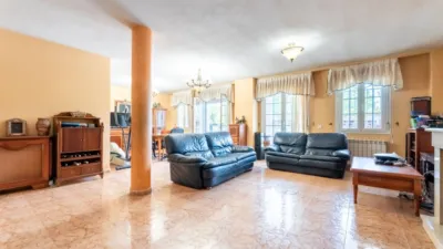 Chalet en venta en Calle de Miguel de Cervantes, cerca de Calle de Benito Pérez Galdós, Zona de las Cárcavas-Arroyo del Bosque (Arroyomolinos) de 579.900 €