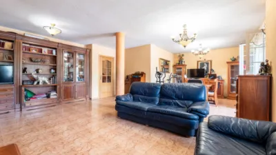 Chalet en venta en Calle de Miguel de Cervantes, cerca de Calle de Benito Pérez Galdós, Zona de las Cárcavas-Arroyo del Bosque (Arroyomolinos) de 579.900 €