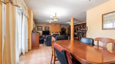 Chalet en venta en Calle de Miguel de Cervantes, cerca de Calle de Benito Pérez Galdós, Zona de las Cárcavas-Arroyo del Bosque (Arroyomolinos) de 579.900 €