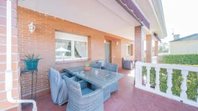 Chalet on Calle de Santa María del Castañar photo 31