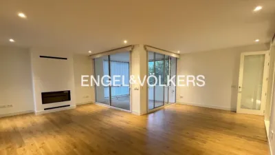 Ático en alquiler en Ciudad Expo, Ciudad Expo (Mairena del Aljarafe) de 2.500 €<span>/mes</span>