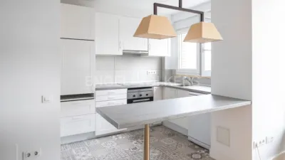 Apartamento en alquiler en Paseo de la Castellana, cerca de Calle de San Aquilino - Imagen 2