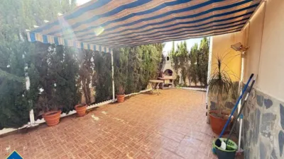 Chalet in Los Balcones-Los Altos-Punta Prima photo 3