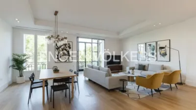 Apartamento en alquiler en Almagro - Imagen 2