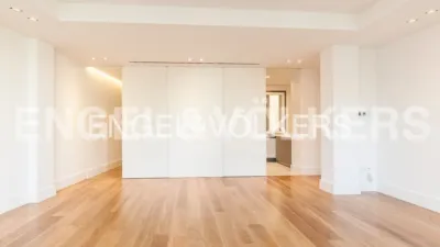 Apartamento en alquiler en Almagro - Imagen 3