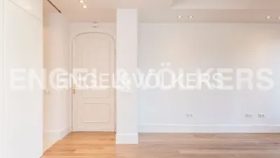 Apartamento en alquiler en Almagro - Imagen 5