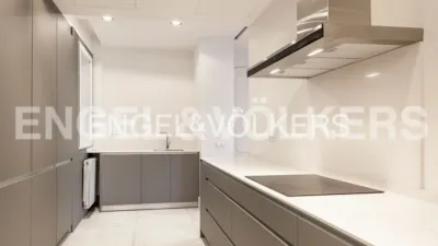 Apartamento en alquiler en Almagro - Imagen 8