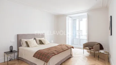 Apartment on Calle de la Alameda photo 18