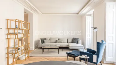 Apartment on Calle de la Alameda photo 2