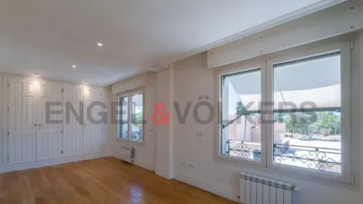 Casa adosada en alquiler en Calle Bellatrix - Imagen 10