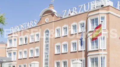 Casa adosada en alquiler en Calle Bellatrix - Imagen 25