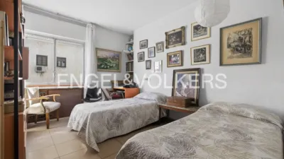 Apartment on Avenida de la República Argentina photo 8