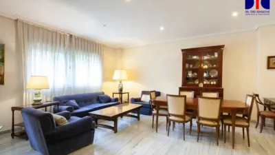 Apartment on Calle de José de la Cámara photo 17