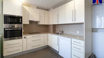 Apartment on Calle de José de la Cámara photo 27