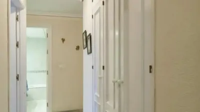 Apartment on Calle de José de la Cámara photo 30
