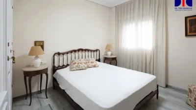 Apartment on Calle de José de la Cámara photo 31