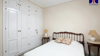 Apartment on Calle de José de la Cámara photo 32