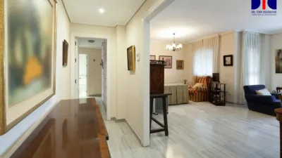 Apartment on Calle de José de la Cámara photo 7