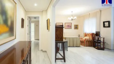 Apartment on Calle de José de la Cámara photo 8