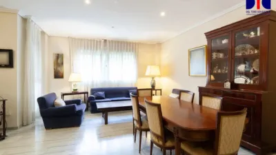 Apartment on Calle de José de la Cámara photo 9