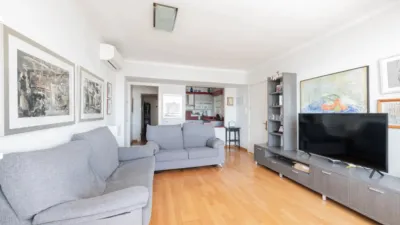 Apartment at Passeig de Saralegui, 50 photo 4