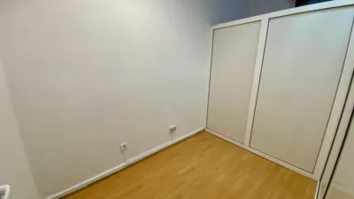 Local comercial en alquiler en La Calzada - Vista 5