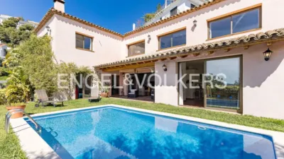House in Llevantina-Montgavina-Quint-Mar-Garraf photo 2