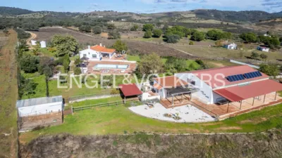 Rustic house in Cazalla de La Sierra photo 3