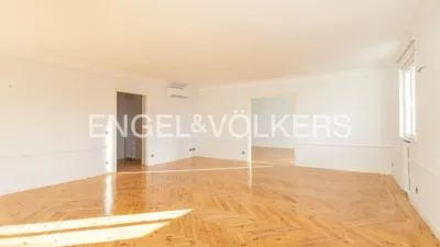 Apartamento en alquiler en Recoletos - Imagen 4