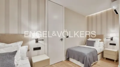 Apartment on Calle de Ibiza photo 16