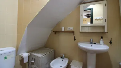 Chalet en alquiler en Calle Finca Urbanización Casas Serranas Fuenteherrumbre, Aracena de 900 €<span>/mes</span>