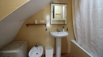 Chalet en alquiler en Calle Finca Urbanización Casas Serranas Fuenteherrumbre, Aracena de 900 €<span>/mes</span>