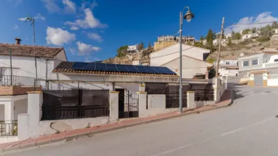 House on Avenida de la Alfaguara photo 2