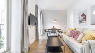 Apartamento en alquiler en Calle de Ponzano, cerca de Calle de Ríos Rosas - Imagen 2