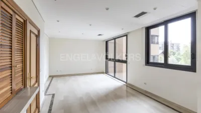 Piso en alquiler en Calle de Henri Dunant - Imagen 2