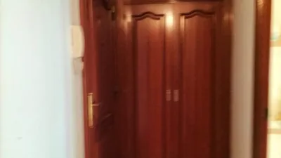 Apartment on Calle de la Sagrada Familia photo 8