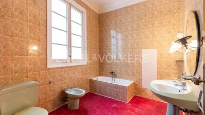 Apartment on Carrer de la Pau photo 49
