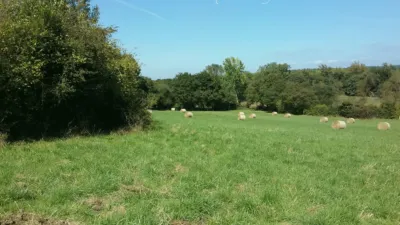 Terreno en venta en Plaza Argüelles, número SN, Granda-Tiñana-Hevia (Siero) de 110.000 €